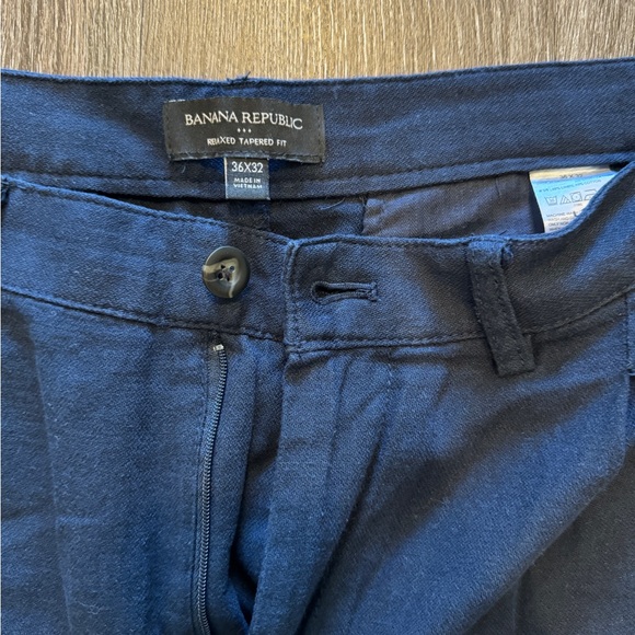 Banana Republic linen trousers - Picture 3 of 6